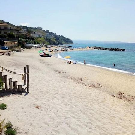 Casa Di Giorgio-Fronte Spiaggia Pizzo  Eksteriør bilde