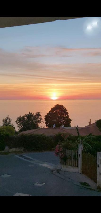Casa Di Giorgio-Fronte Spiaggia Pizzo  Eksteriør bilde